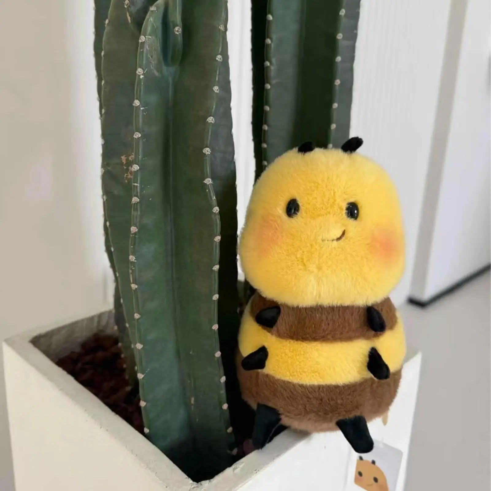 20CM 1PC Chubby Smiling Bee Plush Doll Realistic Collectible Figure Children Bedroom Nursery Sofa Car Baby Shower Birthday Gift Peaceful Pleasures Health and Wellness