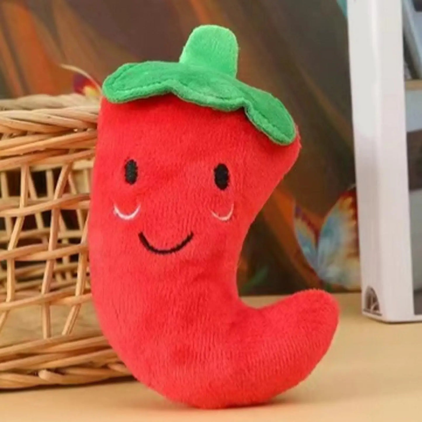 Chili-Shape Squeaky Plush Dog Toy – Bite-Resistant Chew Toy