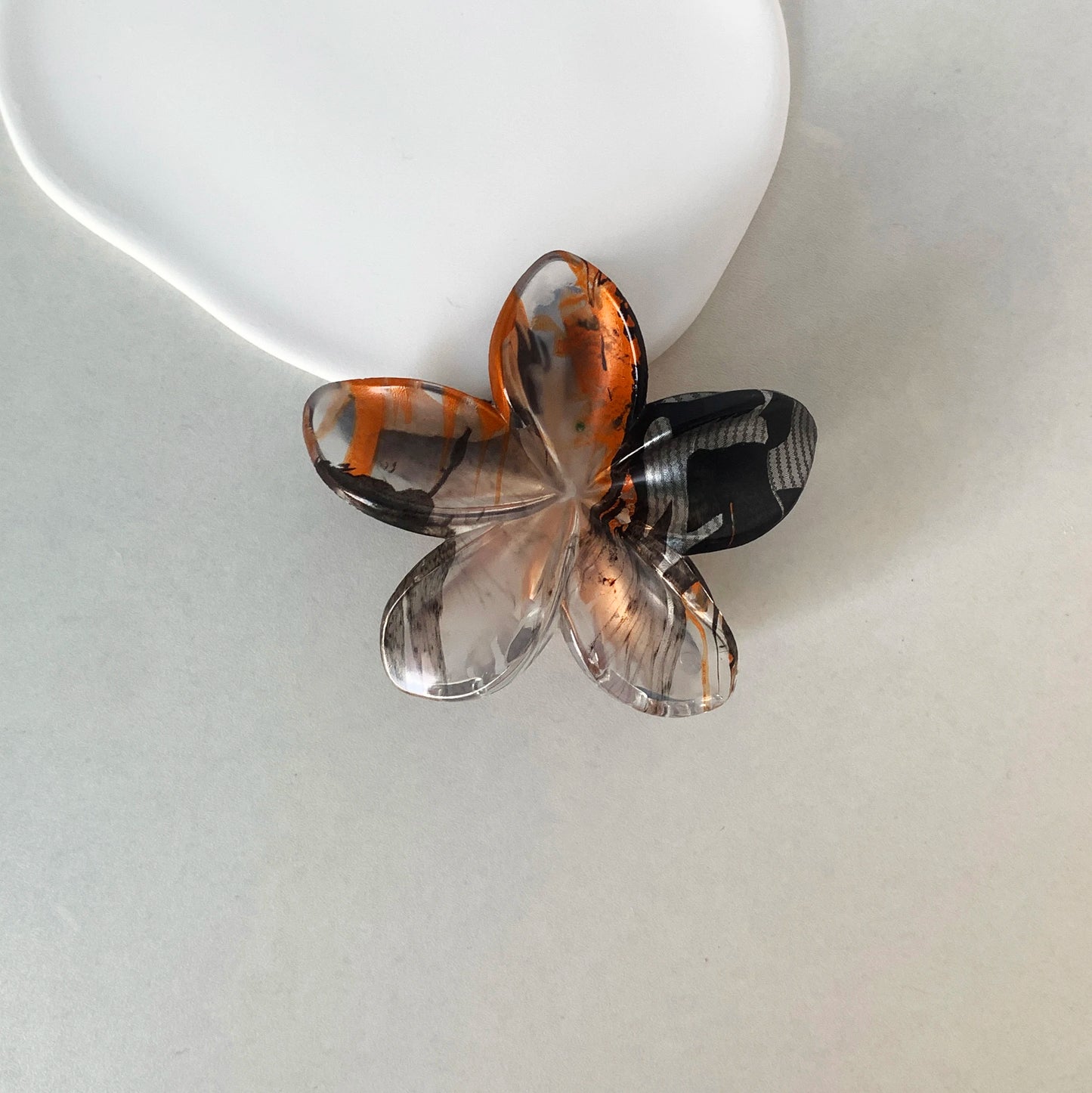 Large Floral Hair Claw Clip – Elegant Plastic Flower Clip for Women Hair Accessories Peaceful Pleasures Health and Wellness Style 2