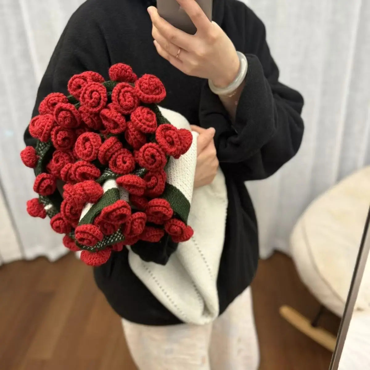 Rose Floral Knit Throw Blanket – Mom & Birthday Gift