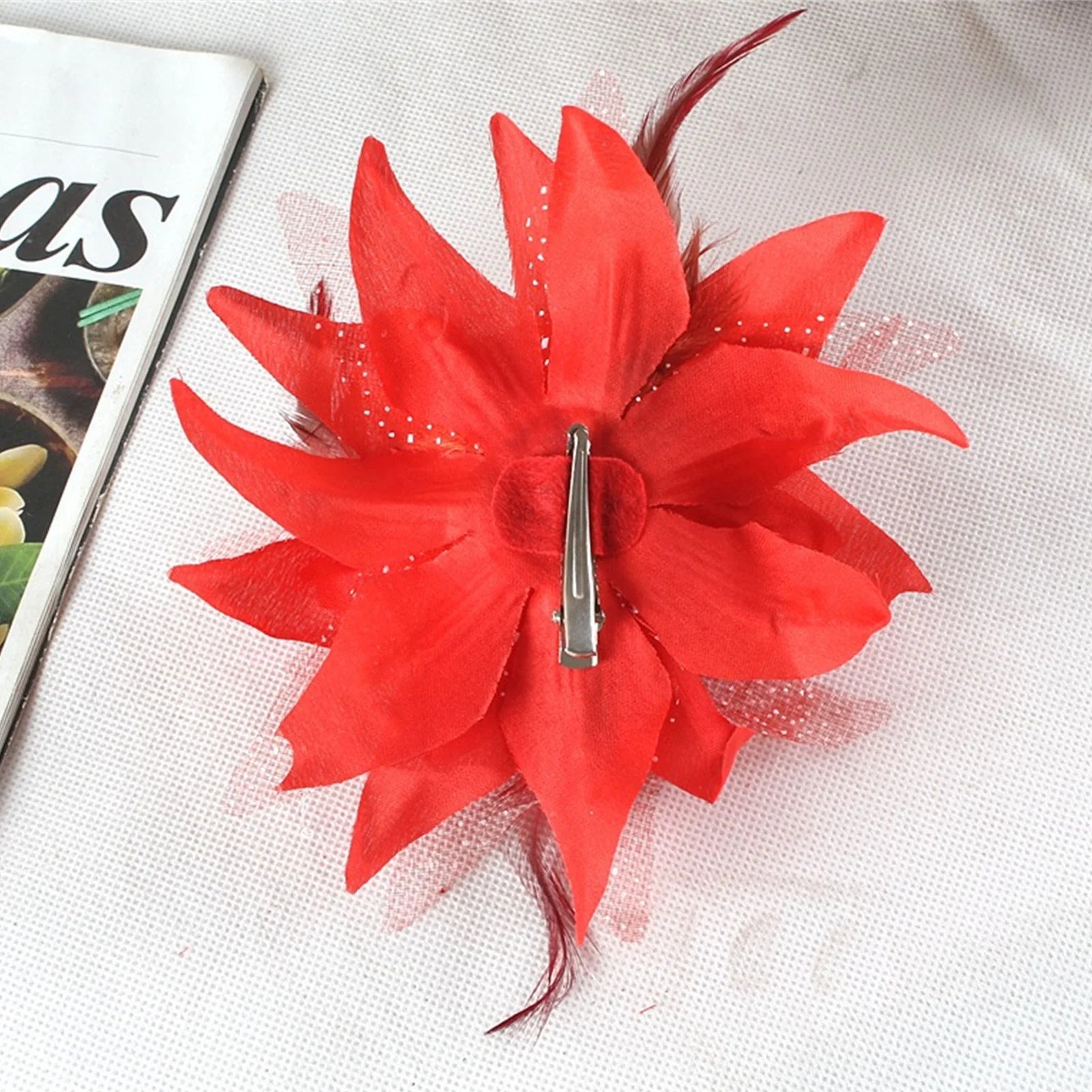 Woman Lily Flower Side Hair Clips Children Performing Feather Headflowers for Wedding Banquet Chinese Clothes Party Peaceful Pleasures Health and Wellness