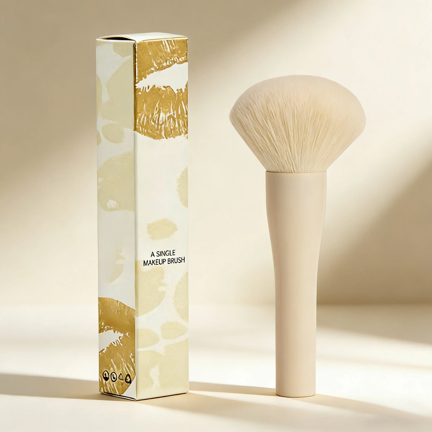 Extra-Large Soft Bristle Powder Blush & Highlighter Brush