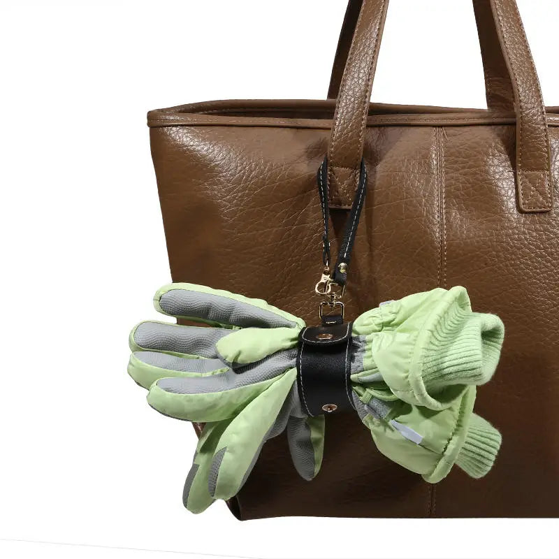 Creative Storage Clip Leather Portable Travel Towel Glove Hat Keeper Clip Multifunctional Hang Bag Decor Accessories Peaceful Pleasures Health and Wellness