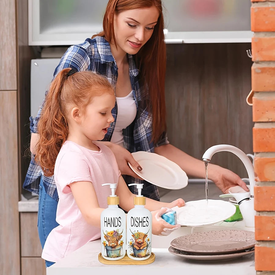 2Pcs Highland Cow Soap Dispenser with Tray – Farmhouse Cow Floral Pump Dispenser Set