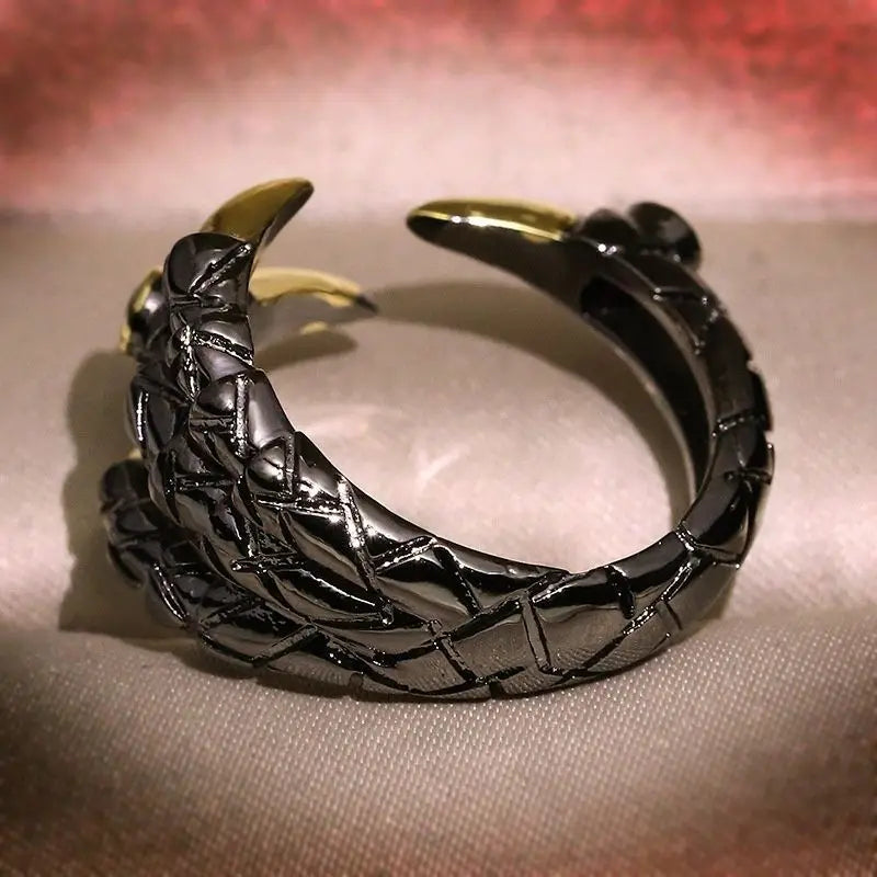 Dragon Claw Ring Fashionable European and American Dragon Head Accessory Eagle Claw Ring New Creative Powerful Male Devil Ring Peaceful Pleasures Health and Wellness