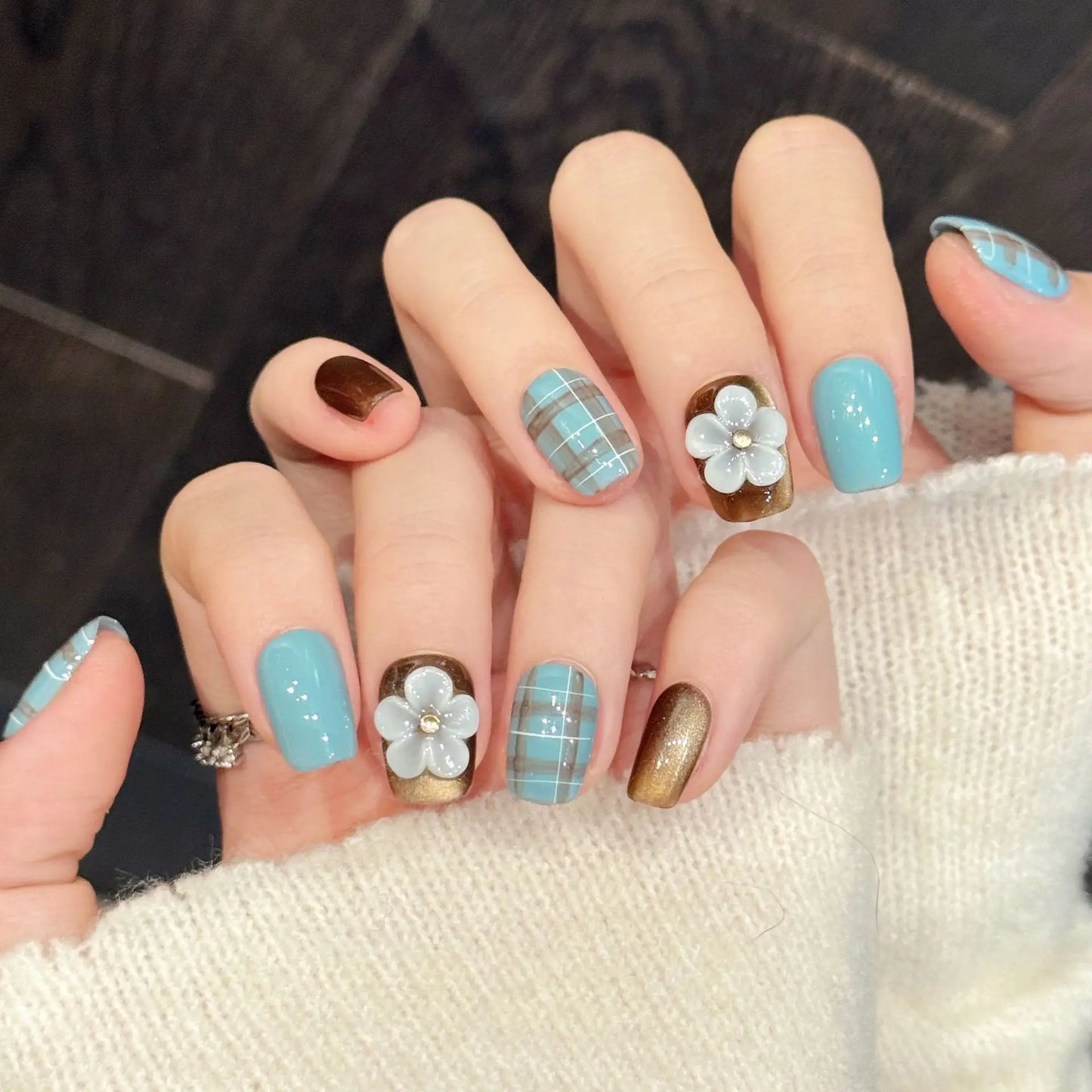10pcs Velvet Cat's Eye Handmade Press on Nails 3D Flower Fake Nails With Green Brown Plaid Designs Wearable Ins False Nails Tips Peaceful Pleasures Health and Wellness