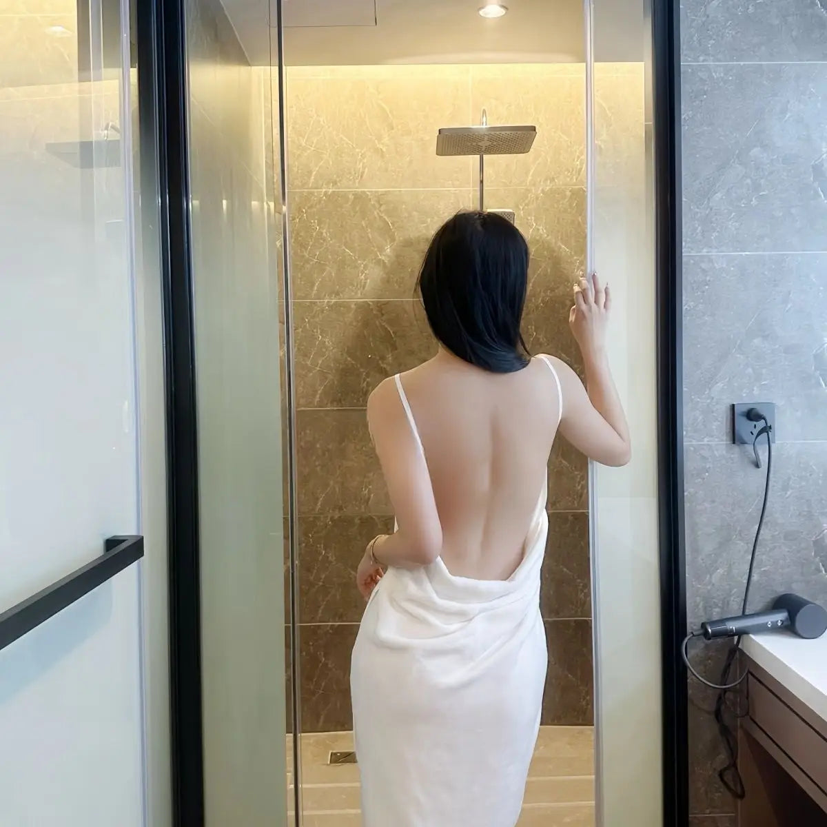 Fashionable Wearable Towel Cute Strap Bathrobe Backless Design for Women Overnight Comfort Barbie Sleepwear Backless Bathrobe Peaceful Pleasures Health and Wellness WHITE 70*150cm 1pc