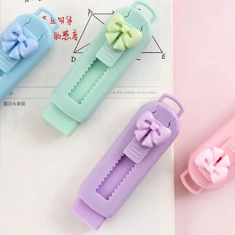 Cute Push-Pull Retractable Eraser for Kids – Cartoon Design