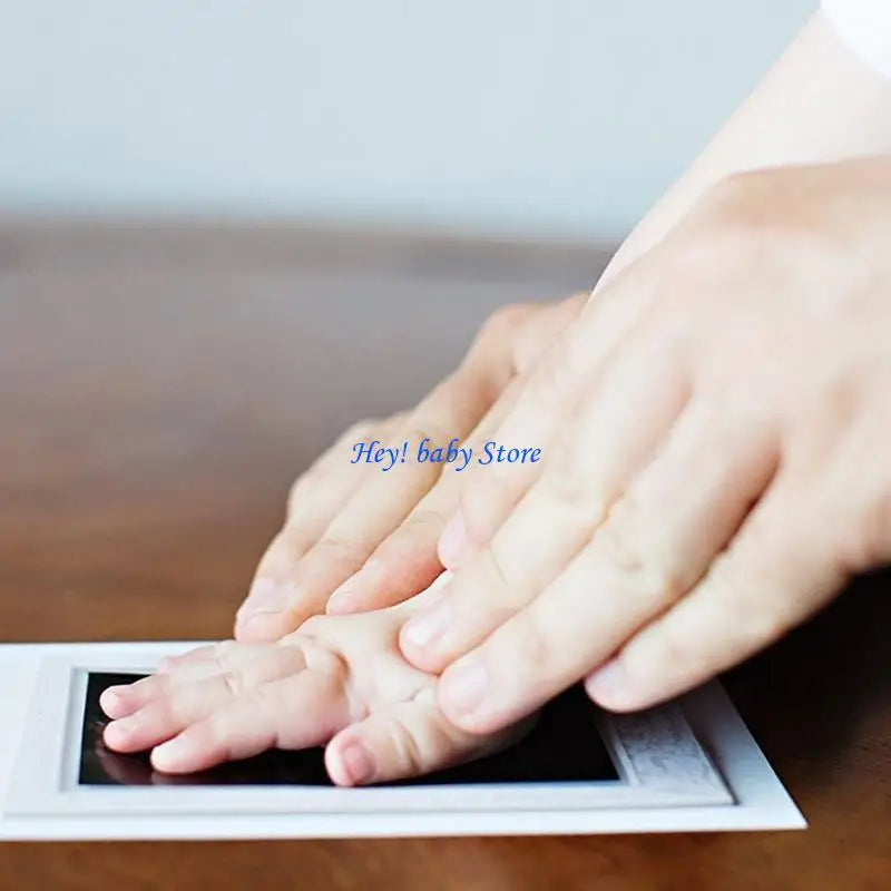 Newborn Inkless Handprint & Footprint Clean-Touch Pad Kit