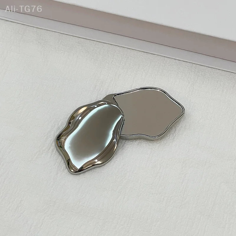 Heart-Shaped Double-Sided Portable Makeup Mirror | Foldable Mini