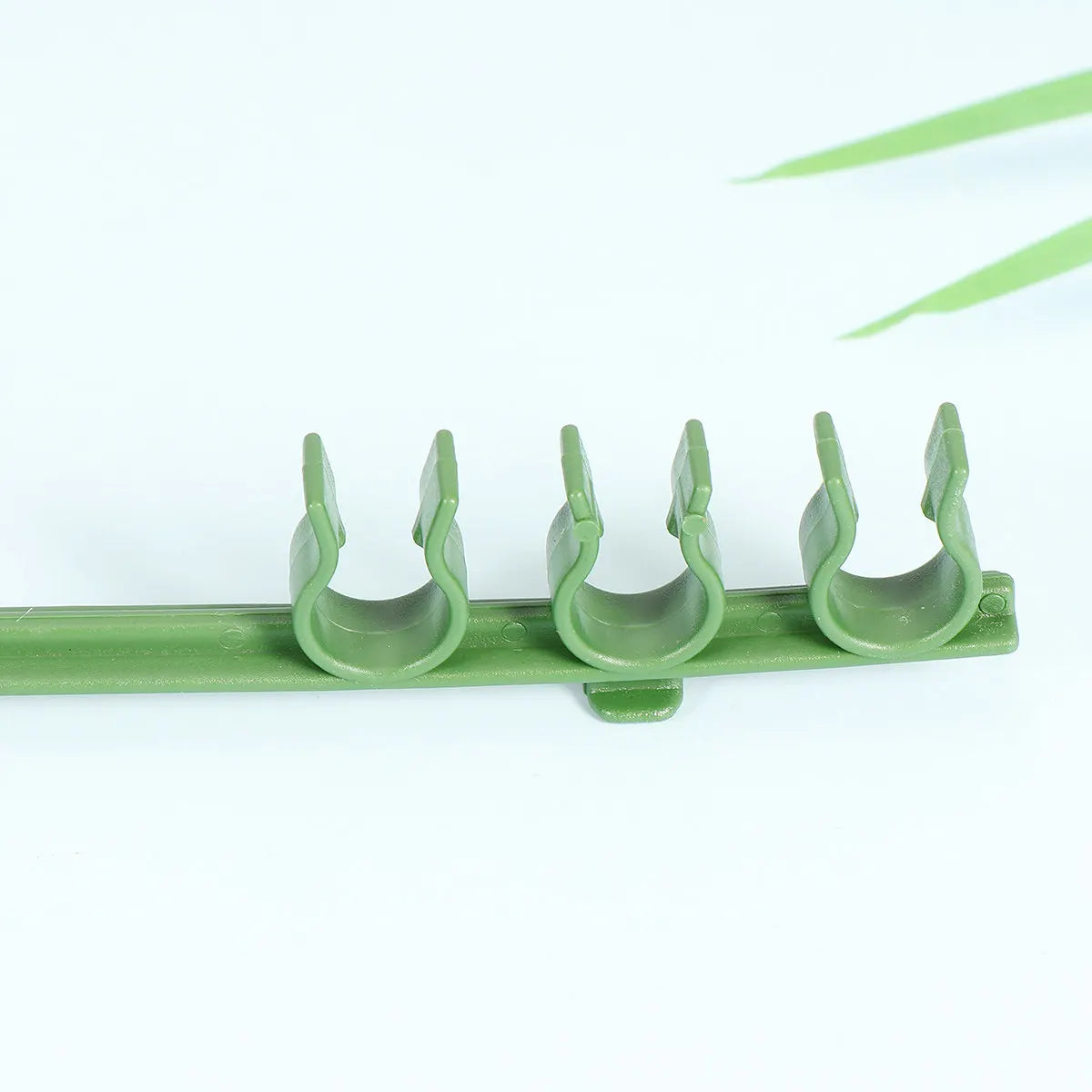 50Pcs Compact Reusable Plastic Gardening Clip Tomato Support Buckle Cucumber Vine Trellis Connector for 8Mm Round Tube Plant Peaceful Pleasures Health and Wellness
