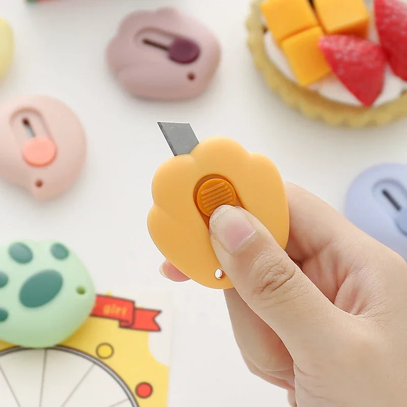 Cute Cat Claw Retractable Utility Knife | School & Office