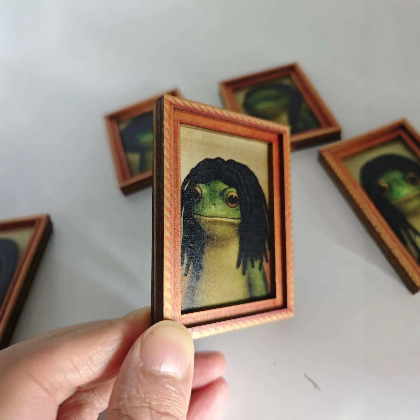 Wooden Frog Fridge Magnet Photo Frame | Funny Quirky Decor