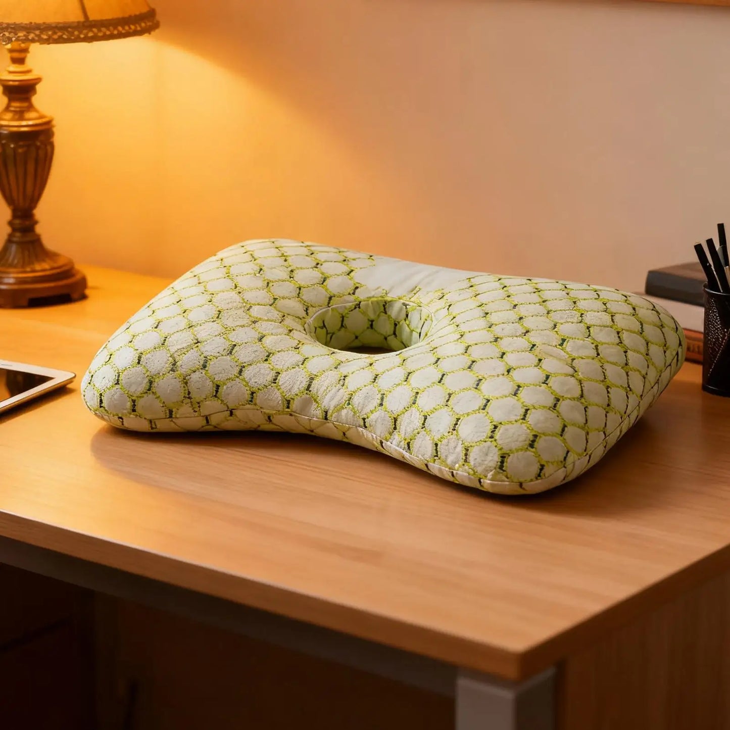 Donut Ear Pillow – Hollow Neck Support for Side Sleepers