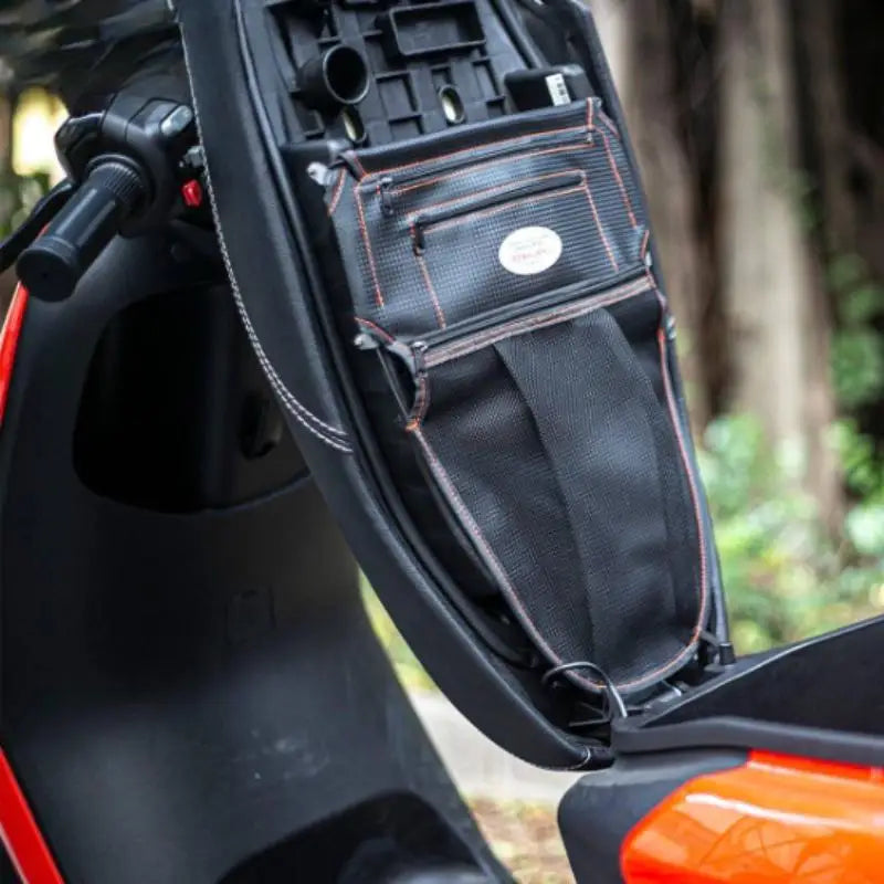 Car Seat Middle Organizer – Zippered Handbag Holder