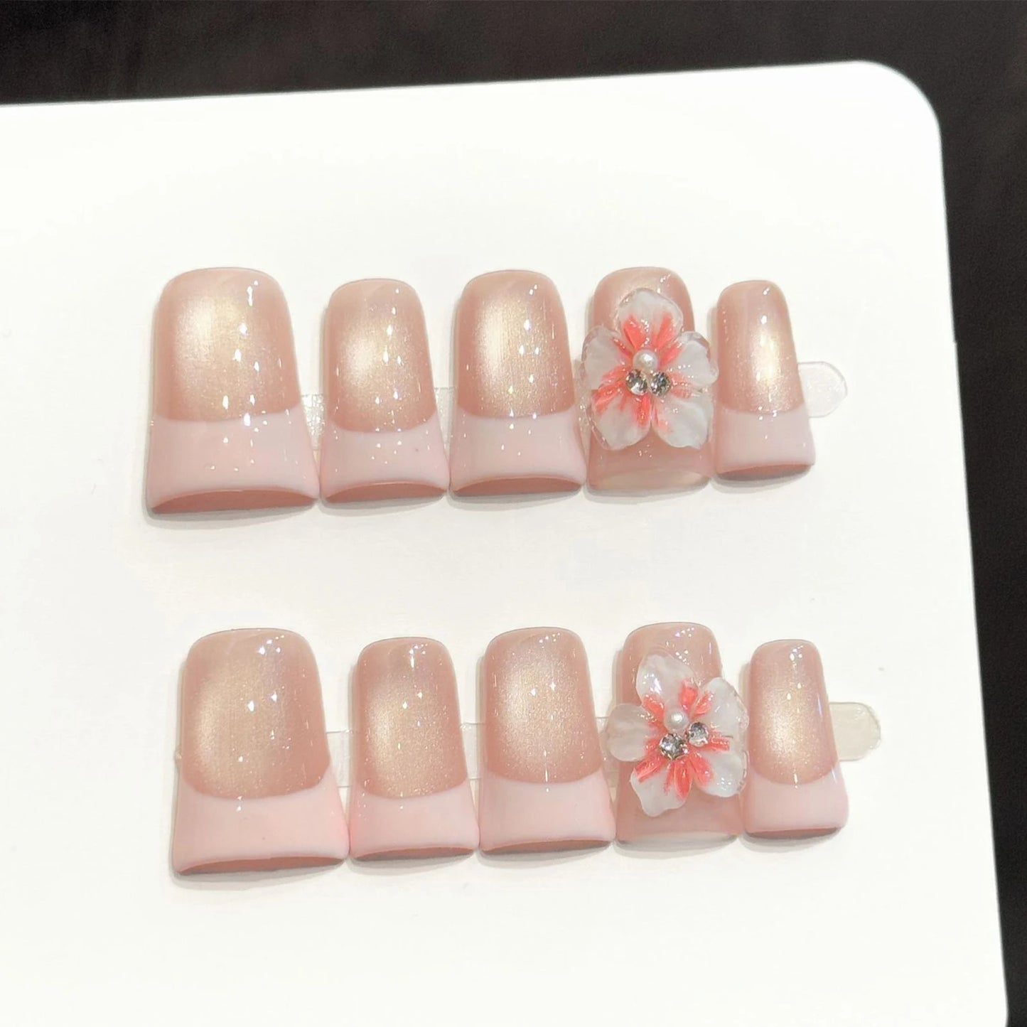 10pcs Duckbill Handmade Press On Nails Ice Through Cat's Eye False Nail With 3D Flower Decor Wearable Elegant Pink French Tips Peaceful Pleasures Health and Wellness