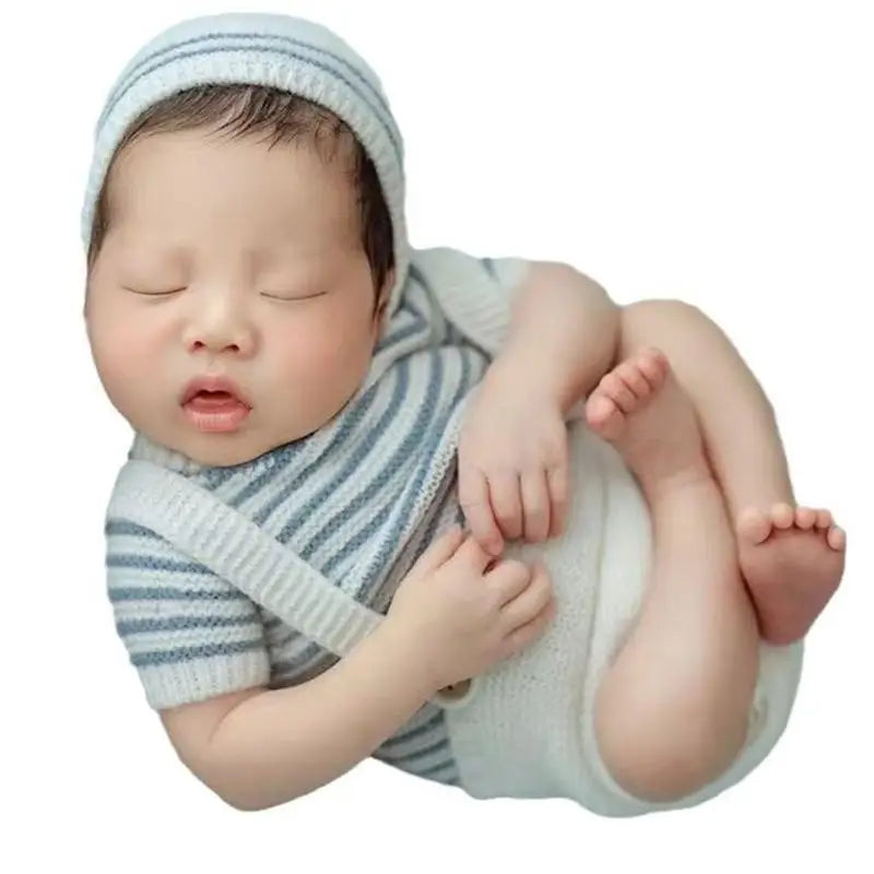 Newborn Photo Props Clothing Set – Hat, Top & Pants | 0–6M