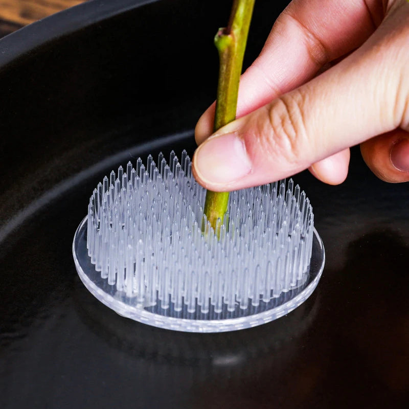 Round Ikebana Kenzan Flower Frog Suction Cup Plastic Arranging Tool Art Fixed Rubber Base Holder Floral Decor Pot Vase Peaceful Pleasures Health and Wellness