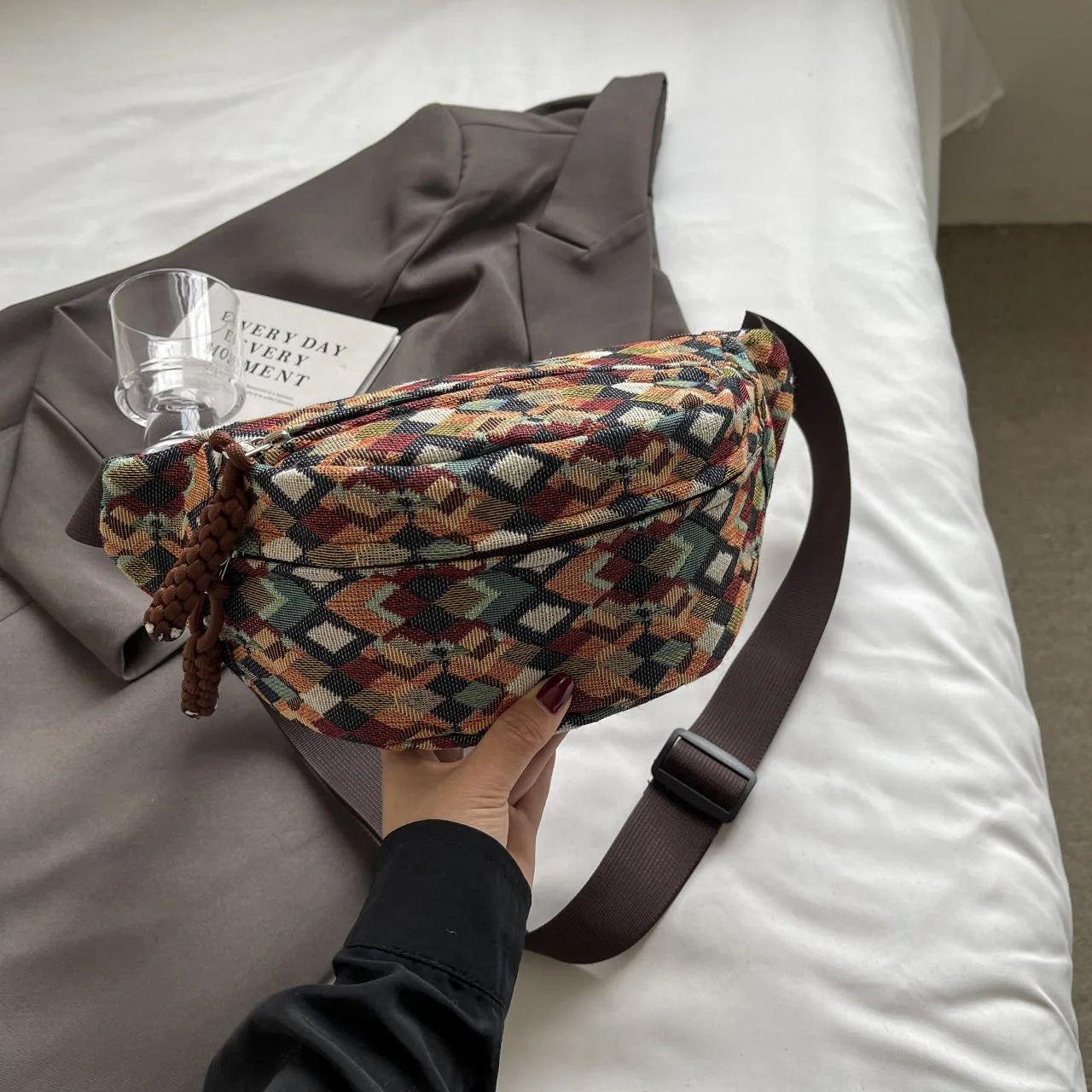 Women's Wide Strap Crossbody Fanny Pack | Minimalist Waist Bag