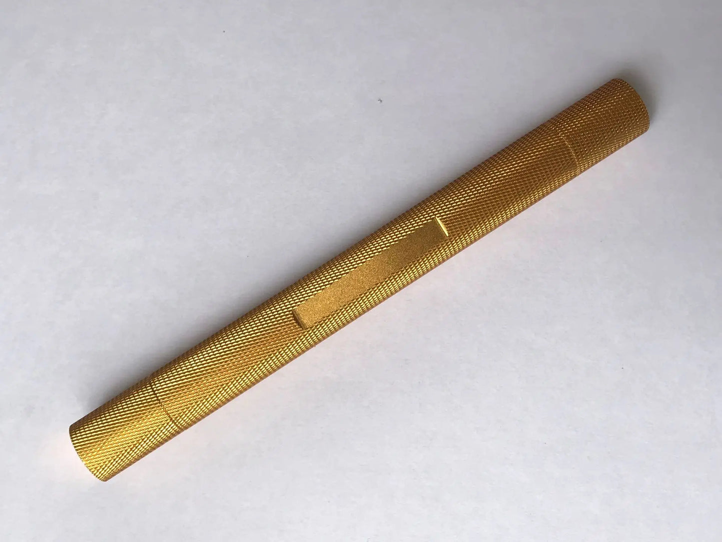 Aluminum alloy lightweight serrated with needle cigar holder unclogger drill hole type cigarette holder for Cigar Enthusiasts Peaceful Pleasures Health and Wellness golden