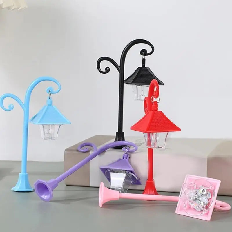 Miniature Street Lamp for Dollhouses & Garden Scenes – 2PCS
