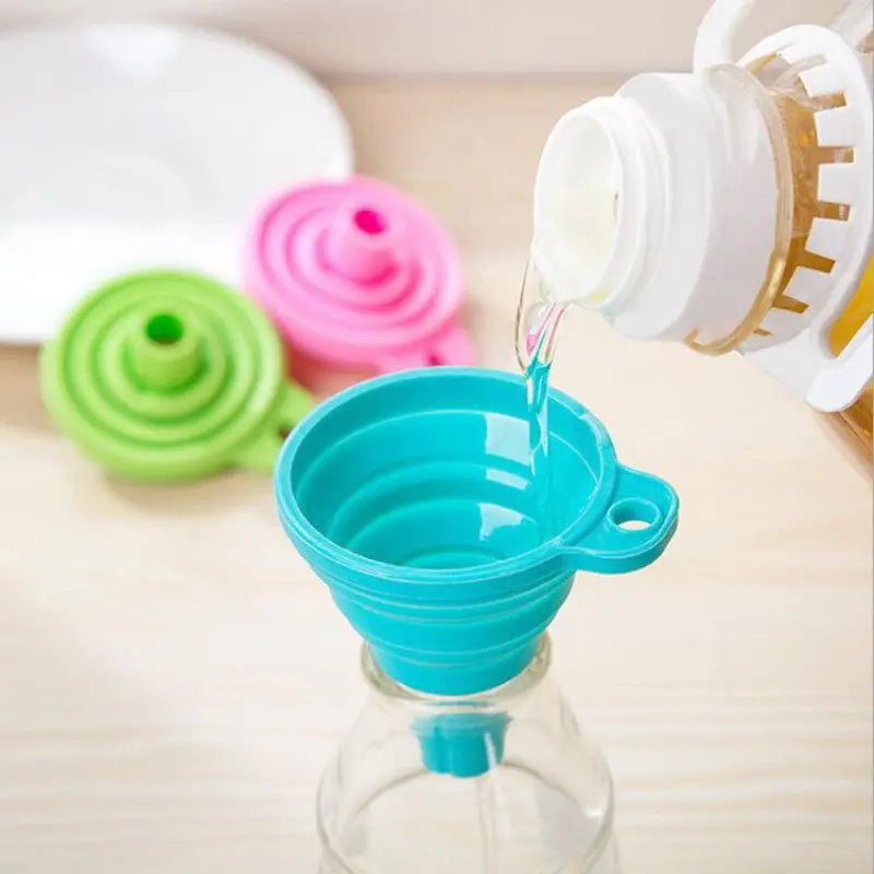 Household Telescopic Funnel Kitchen Packaging High Temperature Resistant Funnel Engine Funnel Car Universal Silicone Liquid Funn Peaceful Pleasures Health and Wellness
