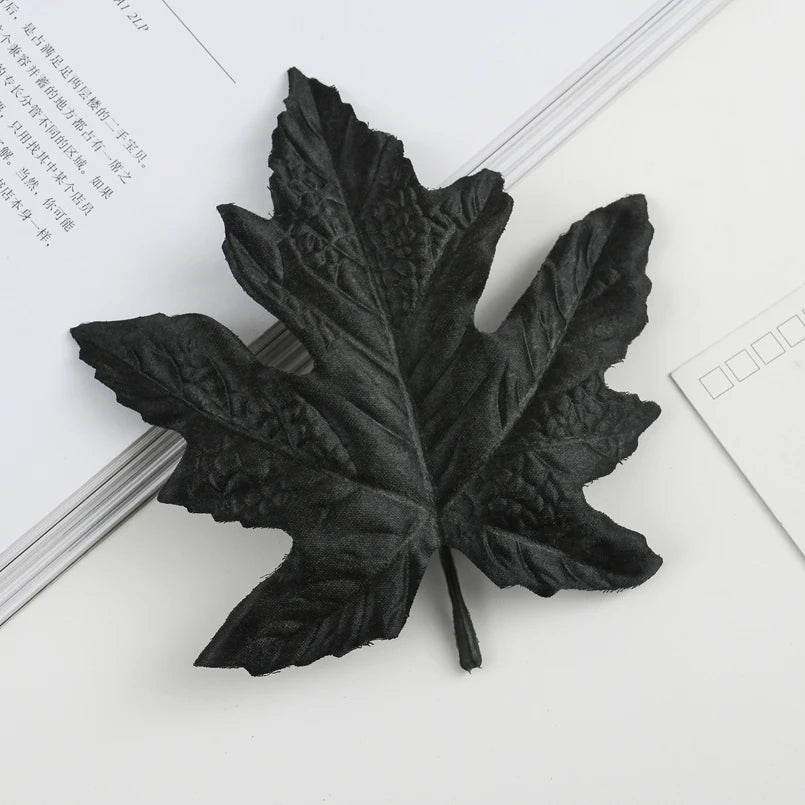 Artificial Silk Maple Leaves 10/20pcs – Autumn Wedding & Home Decor