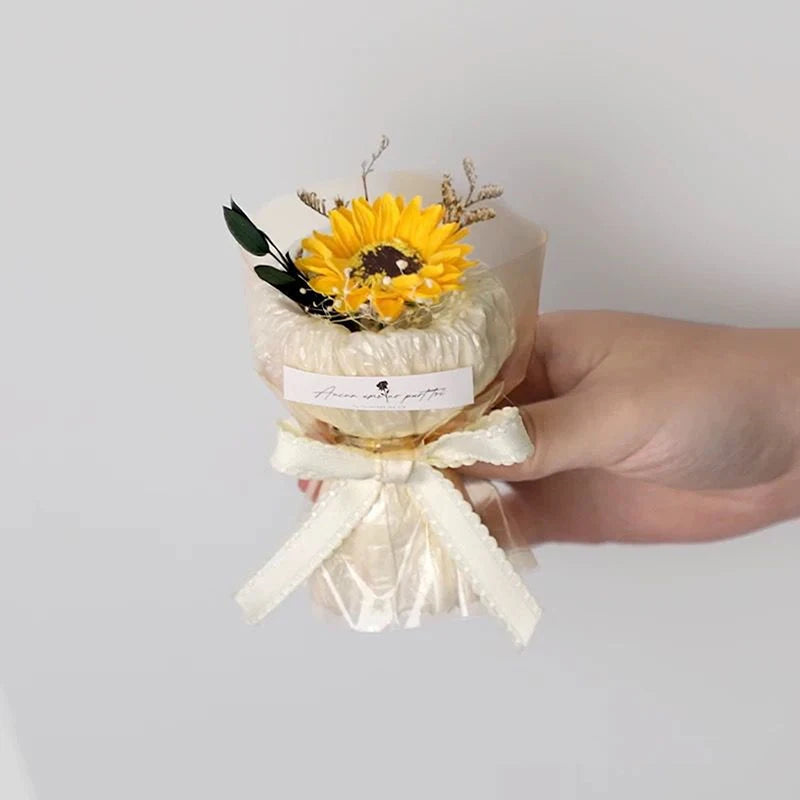 Gift for First Meeting Mini Pocket Meeting Small Bouquet Rose Sunflower Eternal Flower Simulation Flower Gift Box Birthday Gift Peaceful Pleasures Health and Wellness A9