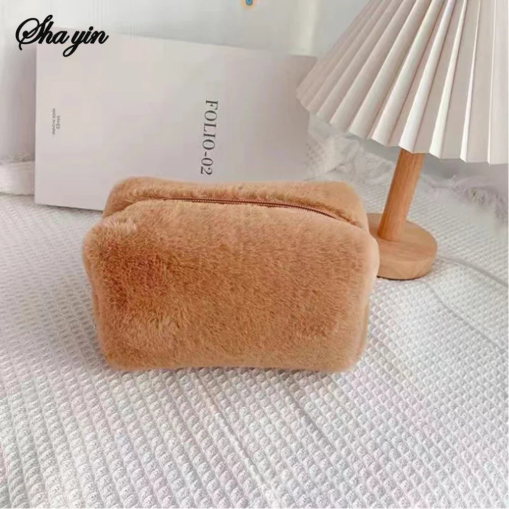 Velvet Makeup Bag – Large Capacity Cosmetics Pouch for Women