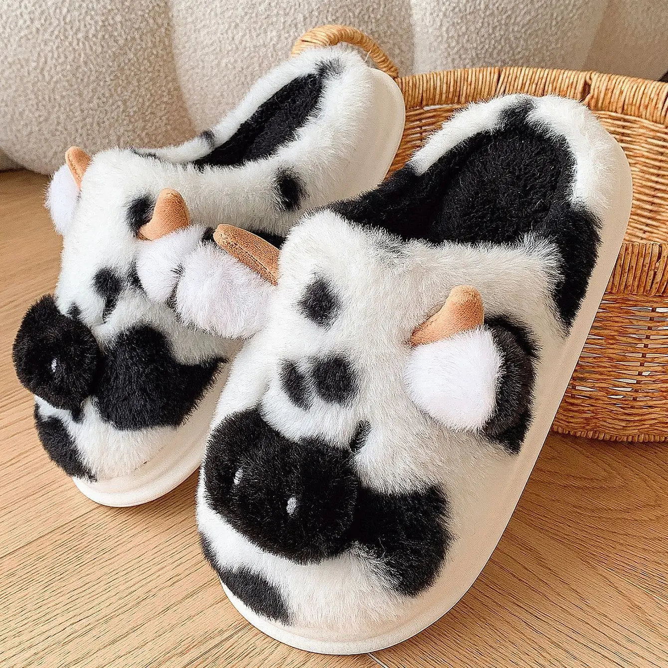 Women's Cow Plush Slippers – Closed Toe Non-Slip Fuzzy House Shoes